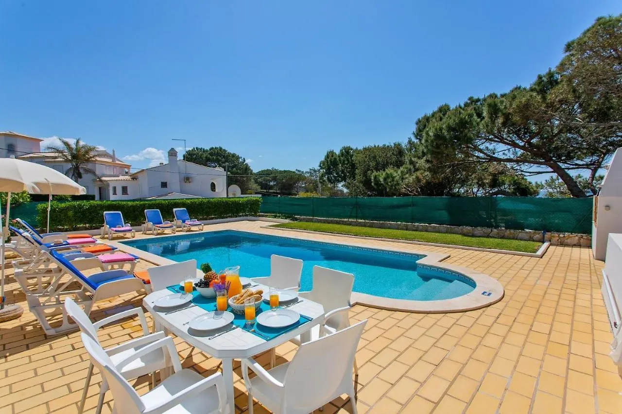 Villa Gregorio By Villa Plus Gale  0*, Gale (Albufeira) Portugal